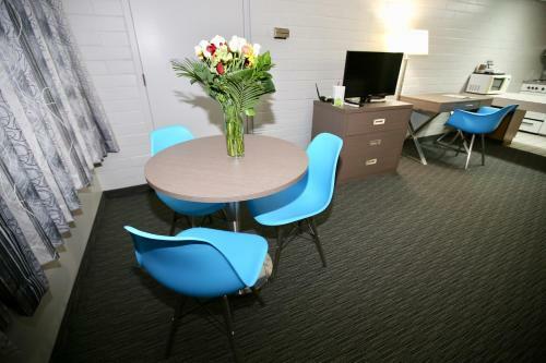 Hotel Stanford Inn - Grande Prairie
