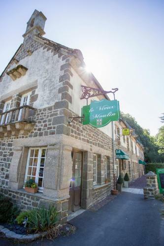 Hotel Logis Hostellerie Du Vieux Moulin