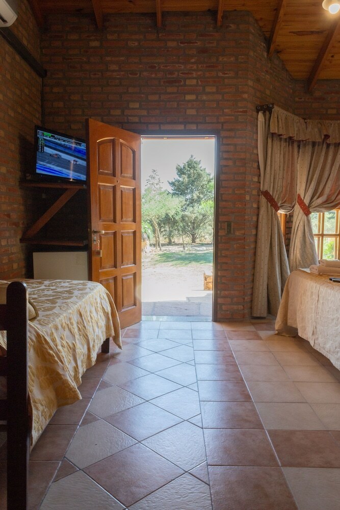 Colina Del Valle Hotel