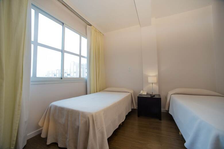 Hotel Versailles