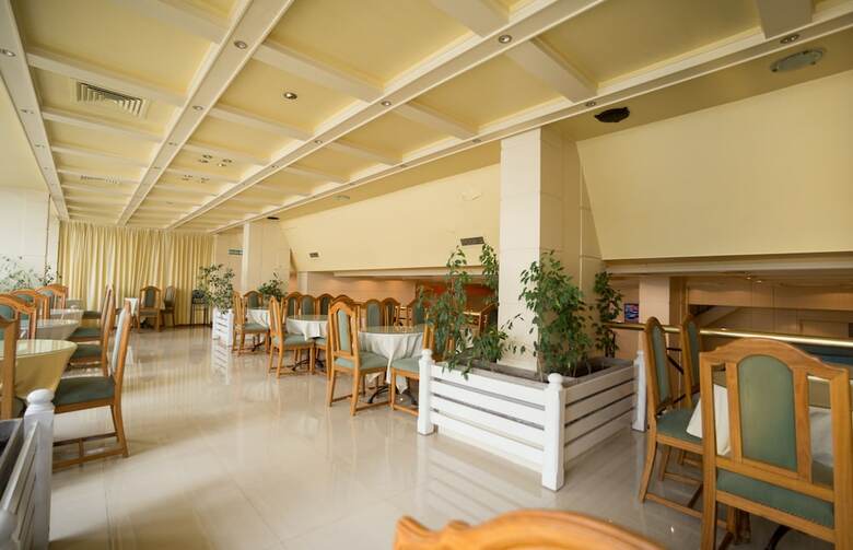 Hotel Versailles