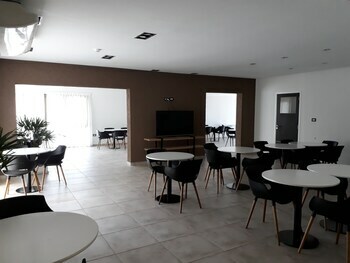 Boer Hotel And Centro De Eventos By Kube