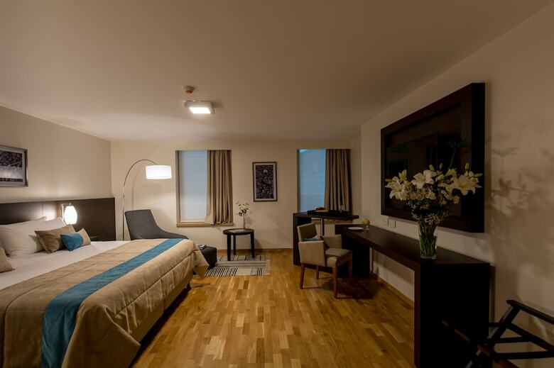 Hotel Caseros 248