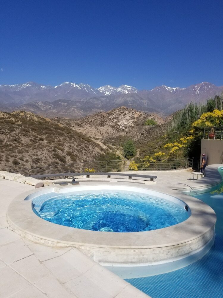 Hotel El Carmelo Mountain Lodge