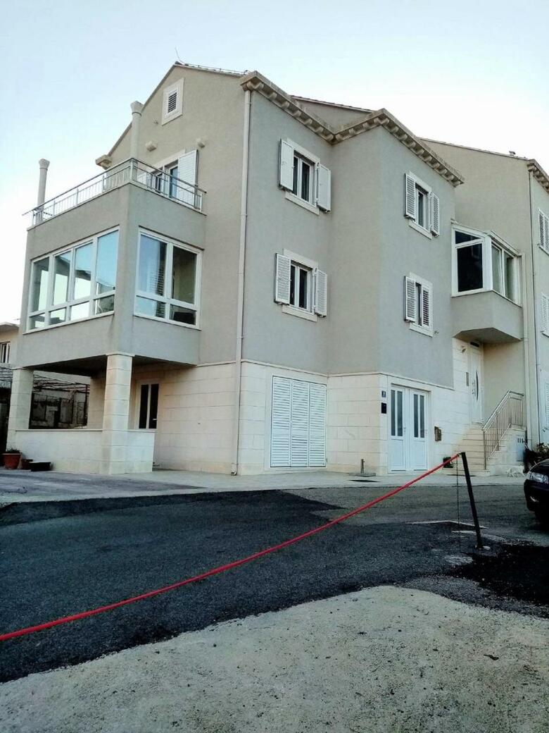 Apartments Pojko