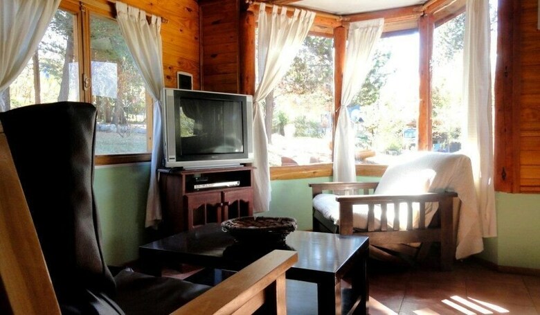Hotel Cabanas El Refugio De Puelo