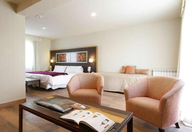 Hotel Plaza Paradiso Petit