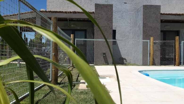 Hotel Cabanas Bonarda
