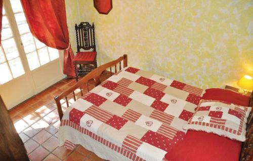Holiday Home La Roure�