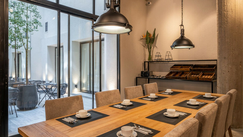 Efe Hotel & Cowork