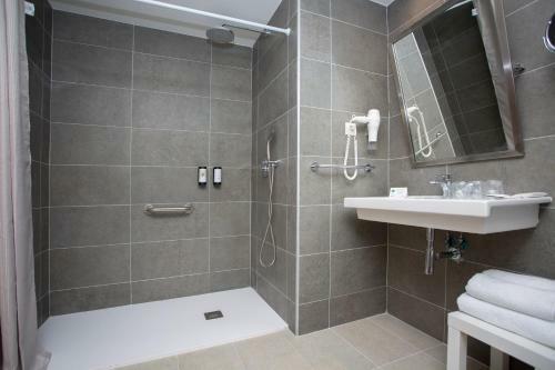 Hotel Casual Ra�zes Porto