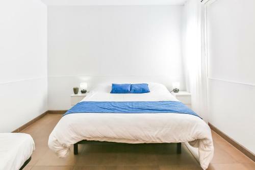 Hostal Laramond Barcelona Rooms