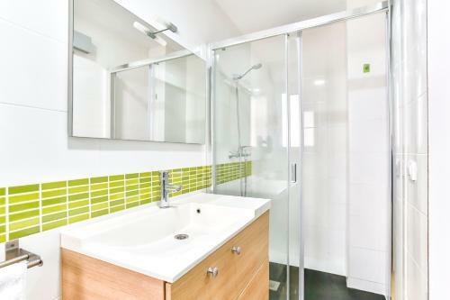 Hostal Laramond Barcelona Rooms