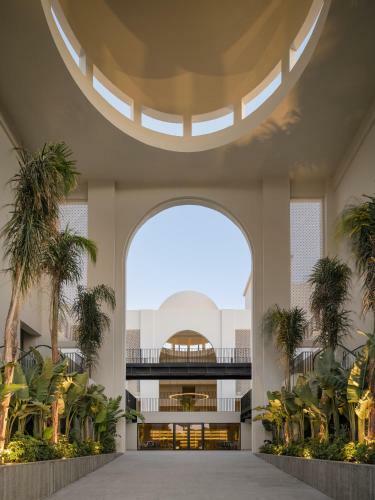 Hotel Serry Beach Resort