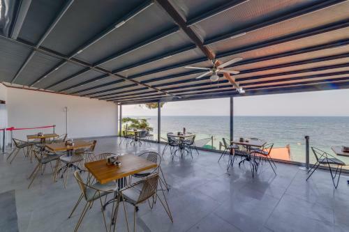 Hotel Signature Blue Resort