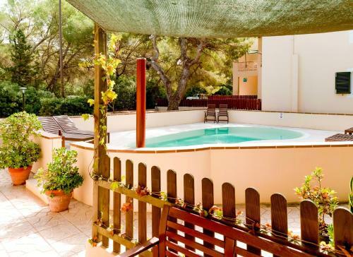 Apartamentos El Pino - Formentera Break
