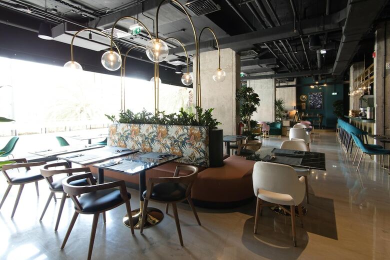 Skylark, Aluma Hotels & Resorts