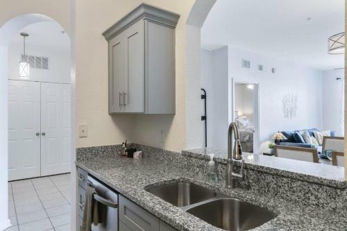 Wh2813 Fully Renovated Star Wars Condo
