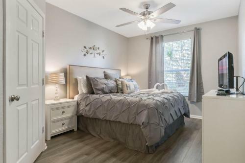 Wh2813 Fully Renovated Star Wars Condo
