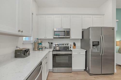 Gorgeous Margaritaville Cottage Wprivate Patio