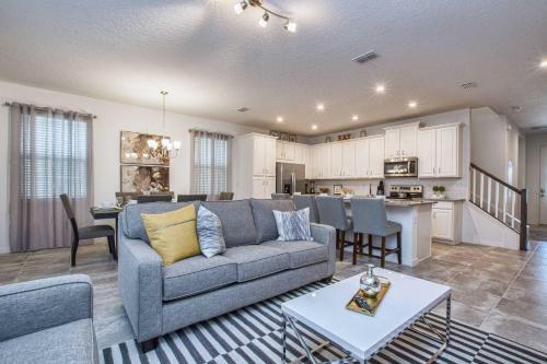 5 Bedrooms Townhome W- Splashpool - 8205sa