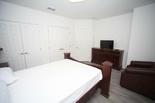 Hostal A Beautiful Queen Bedroom