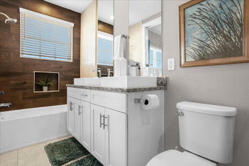 Magical Vacation Home 3 Min From Disney