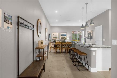 Magical Vacation Home 3 Min From Disney