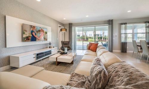 Peaceful 8 Bdrm Villa With Themed Rooms In Encore
