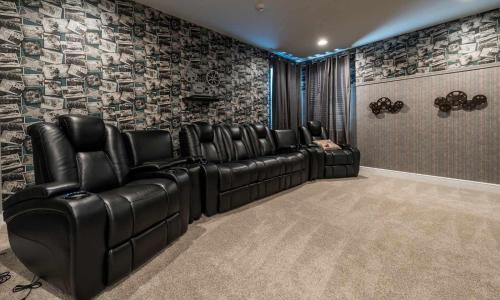 Spacious 8 Bdrm Retreat With Pool And Spa In Encore
