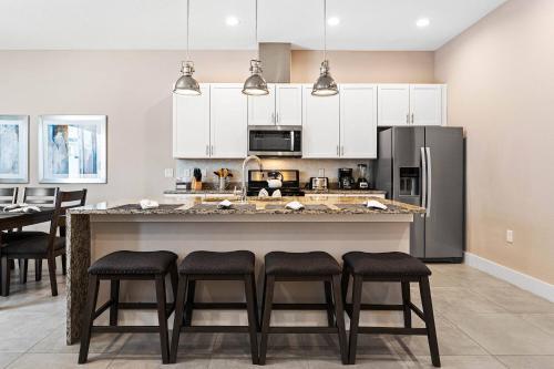 Celebrationarea 5br Up To 11 People Sr7584