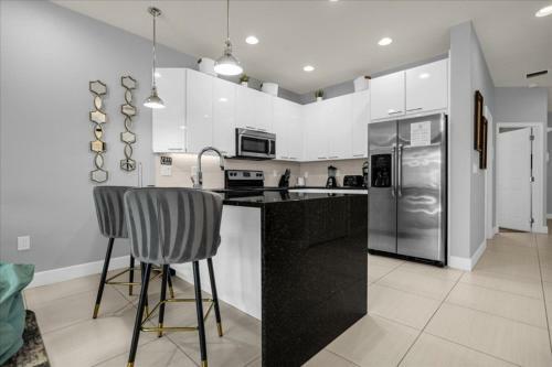 3 Bedrooms - 3 Bathroom Silver Creek 1523 Rc