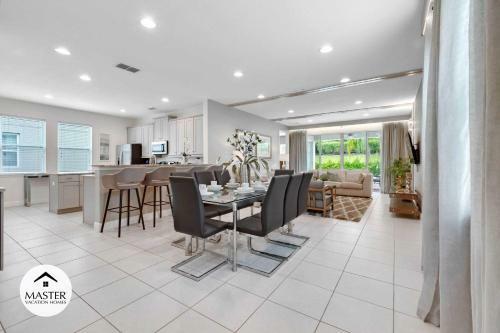 6 Bedrooms - 7 Bathrooms - Encore 7514 Ma