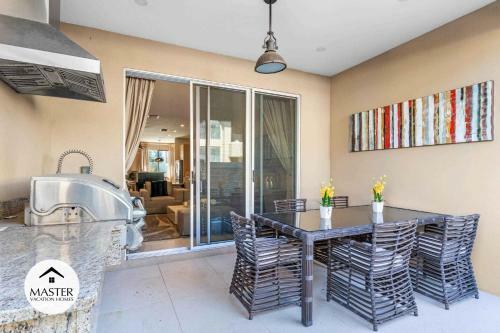 4 Bedroom- 4,5 Bathroom Magic Village 7603 Rd