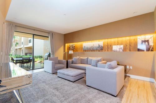 Splendid 3 Bd Close To Disney @ Magic Village 7486