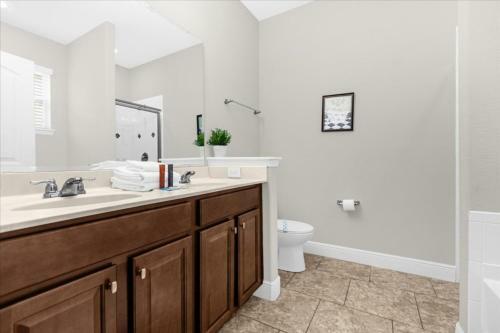 6 Bedrooms - 5,5 Bathrooms - Solterra 4193 Od