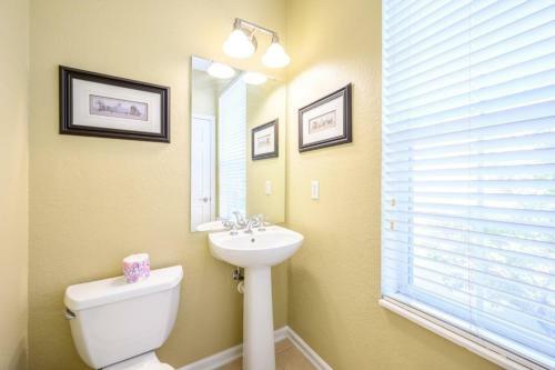 New Listing Beautiful Townhome - 4026