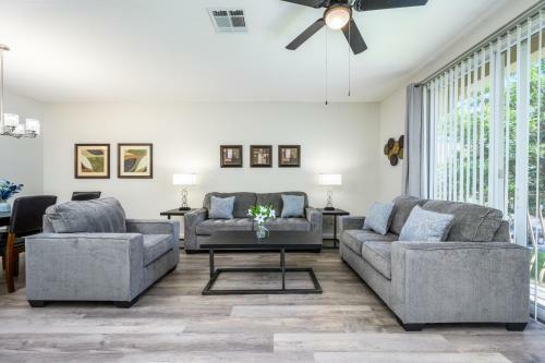 New Listing Beautiful Townhome - 4026