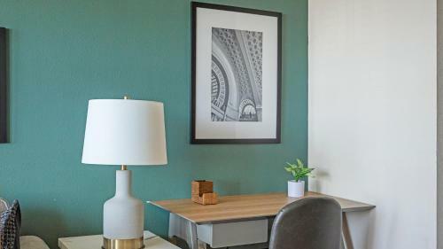 Modern Apartment In Prime Location Id4310x3