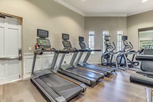 Apartamento 4814 Cayview Avenue 406