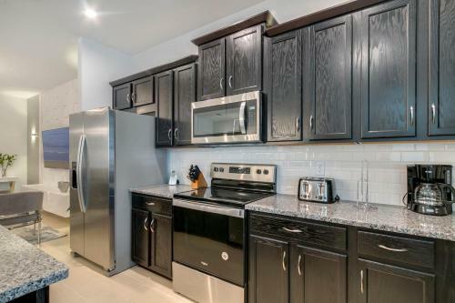 4 Bedrooms - 4,5 Bathrooms - Solara 8964 Ad