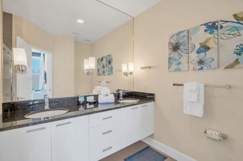 1511retreat Townhouse