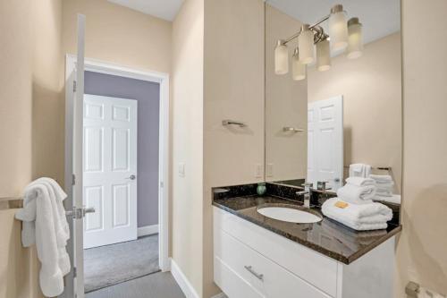1511retreat Townhouse