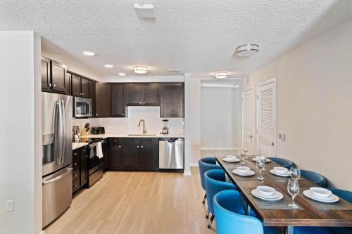 Apartamento 4012 Breakview Drive 410