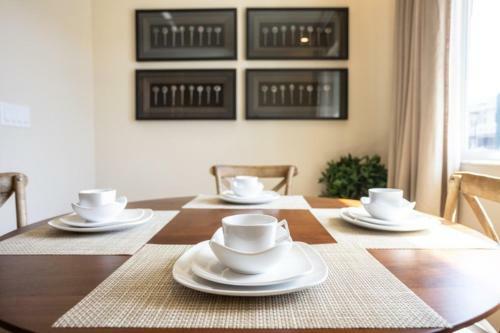 4 Bedroom- 4,5 Bathroom Magic Village 3239 Ba