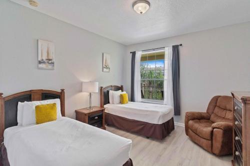 Apartamento 4804 Cayview Avenue 305
