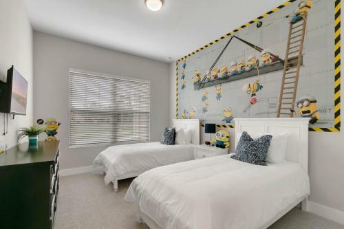 5 Bedrooms - 6 Bathrooms - Summerville 2650 Ss