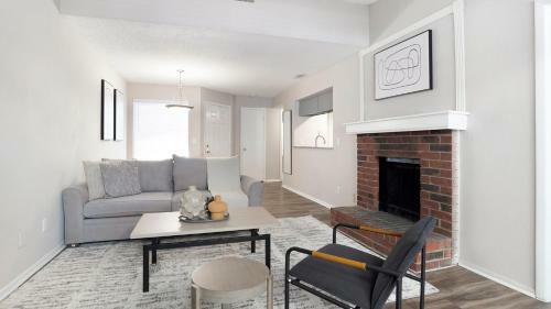 Modern Apartment In Prime Location Id9622x63