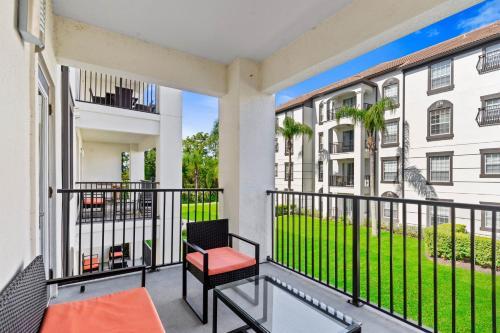 Apartamento 4012 Breakview Drive 210