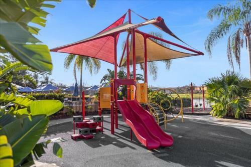 3 Bedrooms - 2,5 Bathrooms - Encantada 3122 Yl